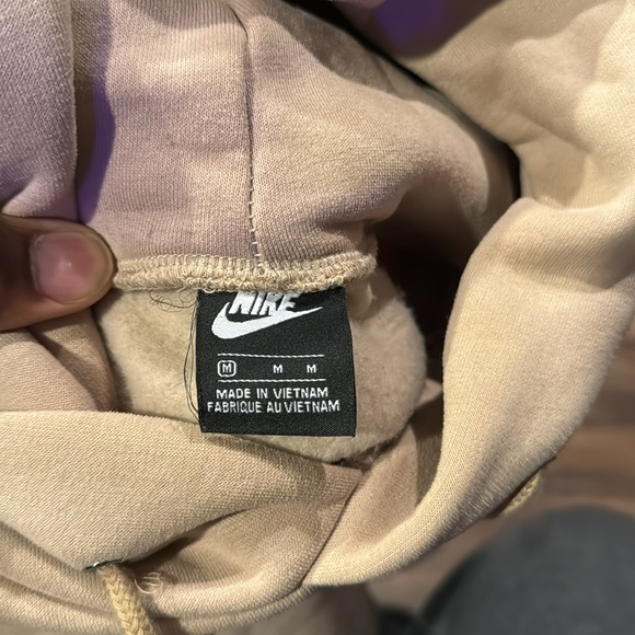 Nike Sportswear Solo Swoosh Fleece Pullover Hoodie - Picture 4 of 4